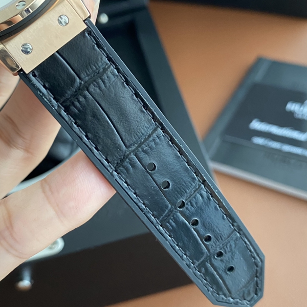 ウブロコピー時計素材ディテール